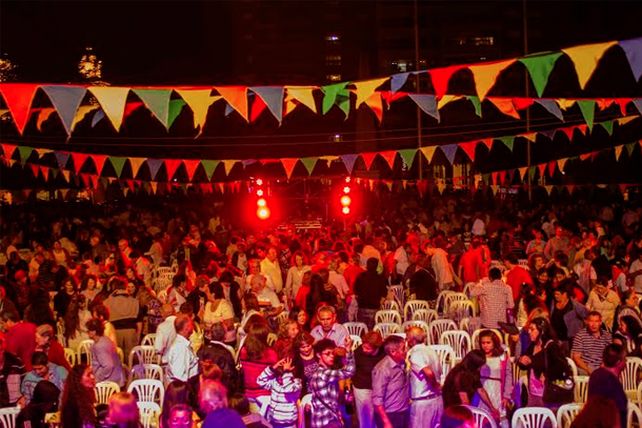 Miles de santafesinos participaron la edición 2014 de “La Plaza de la Casa”