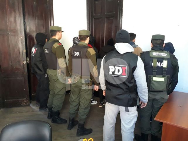 Alto Verde: arrestan a cinco violentos delincuentes y secuestran siete armas de fuego