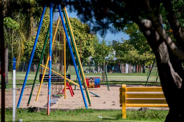 Cómo impacta el encierro en los niños: cambios de conducta, casos de sobrepeso y abuso del celular