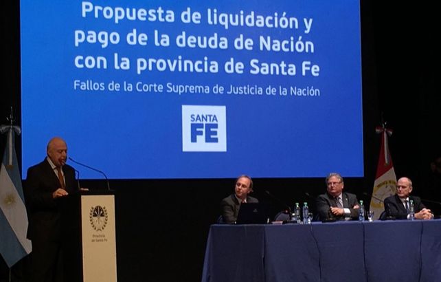 Lifschitz presentó una propuesta para cobrar la deuda de la Nación por coparticipación