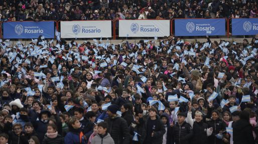 La promesa de lealtad a la bandera se mudó este jueves en Rosario por mal tiempo