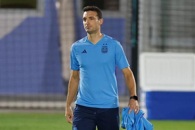 El DT de la selección argentina Lionel Scaloni define el equipo y los cambios en las horas previas a enfrentar a Polonia.&nbsp;