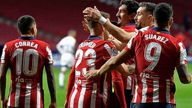 Atlético de Madrid busca seguir arriba en España cuando reciba al Alavés.