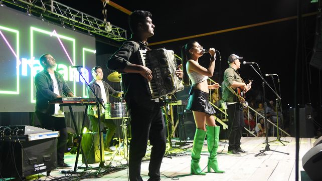 El Carnaval de Hasenkamp trae toda la alegría de Malibú y Marumbá. Los sábados 8; 15 y 22 de febrero estará Pont a bailar