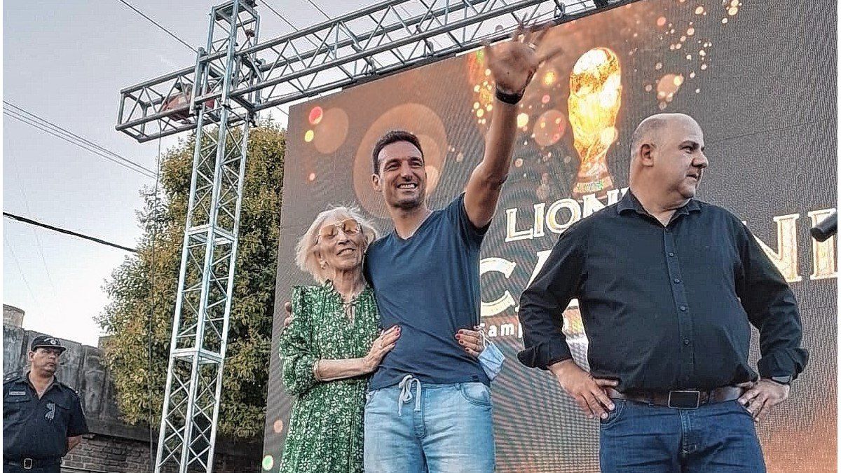 El Emotivo Homenaje Que Le Hizo Pujato A Lionel Scaloni