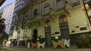 El histórico edificio del Decano de la Prensa Argentina.
