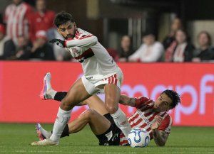 Estudiantes se juega el pase a la final de la Libertadores en Brasil