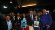 El ministro de Transporte celebró la aprobación de la ley con los familiares de las víctimas de siniestros viales.