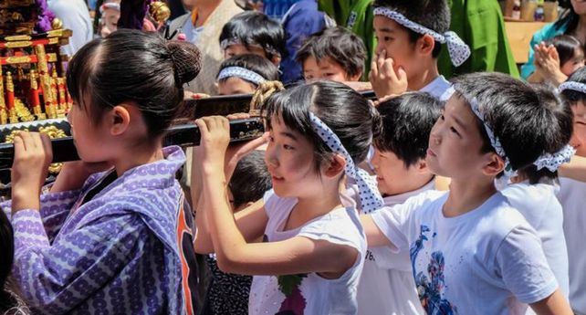 Sanja Matsuri, el festival en el que la mafia japonesa exhibe su poder
