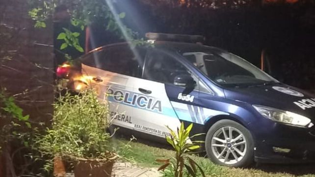 Los federales irrumpieron en la casa del penalista que en febrero fue ocupada por un empleado municipal.