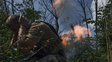 Los morteros ucranianos apoyan el avance de la infantería.
