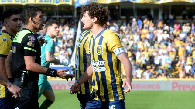 Mateo Tanlongo fue expulsado ante Barracas
