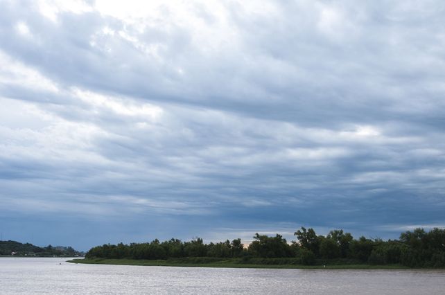 En un sector de Entre Ríos se prevé fuertes vientos para este lunes; además llegarían lluvias.&nbsp;
