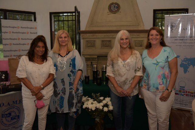 Ana Maria Bonopaladino, Marisa Sacco, Patricia Garcia y Mirtha Villán.