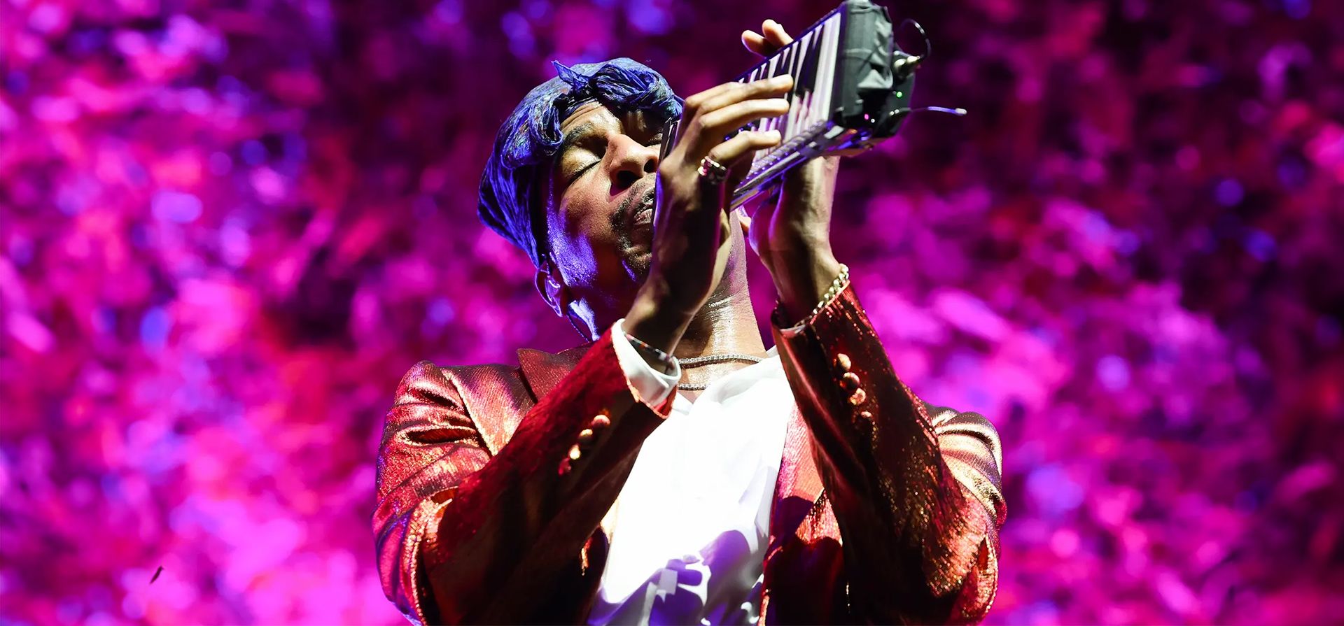 Jon Batiste se presenta en el Outdoor Theatre durante el festival Coachella 2024 en el Empire Polo Club en Indio, California, Estados Unidos. Fotografía: Arturo Holmes/Getty Images para Coachella Jon Batiste se presenta en el Outdoor Theatre durante el festival Coachella 2024 en el Empire Polo Club en Indio, California, Estados Unidos. Fotografía: Arturo Holmes/Getty Images para Coachella