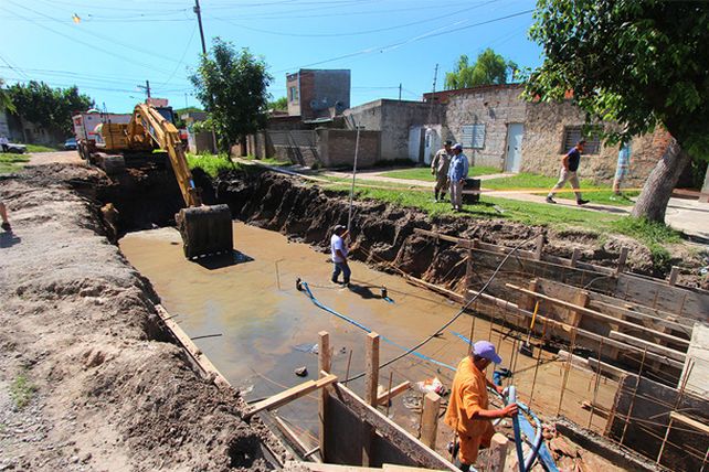 En cinco meses, el desagüe de Entre Ríos estaría terminado
