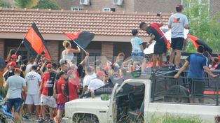 Banderazo de Colón en la última práctica del equipo