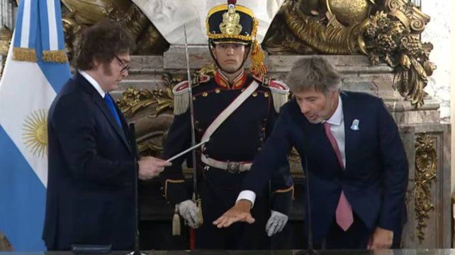 Javier Milei le tomó juramento a Juan Bautista Mahiques
