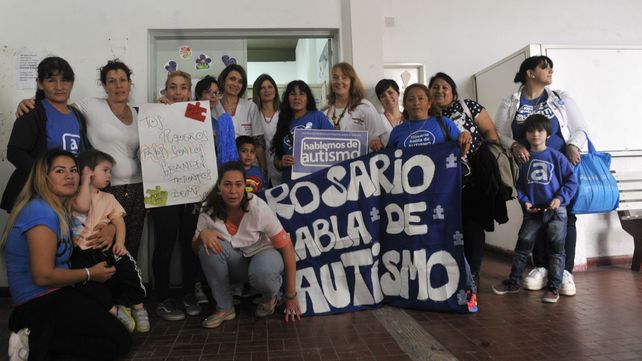 Autismo: Rosario se suma a una campaña para donar pelotitas de tenis