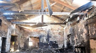 De la destrucción a la vida. Avanzan los trabajos en la sala teatral de la Casa de la Cultura.
