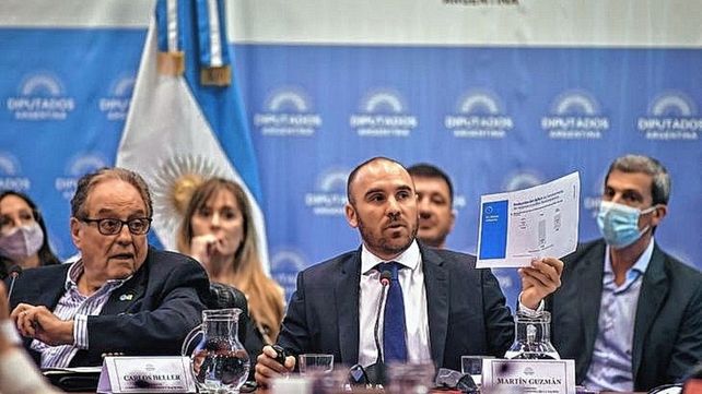 Guzmán defendió en el Congreso el presupuesto 2022 y reconoció el problema de la inflación