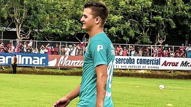 El mellizo Pablo Calderón volvió a Unión pero no tiene lugar en el plantel profesional.&nbsp;