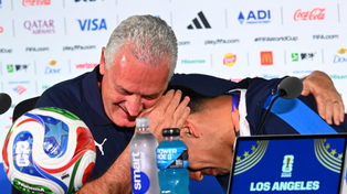 El gesto de Gustavo Alfaro con Diego Gómez en la antesala del debut de Paraguay en el Mundial