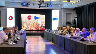 Rosario debate sobre industria y pymes en una jornada marcada por la crisis productiva