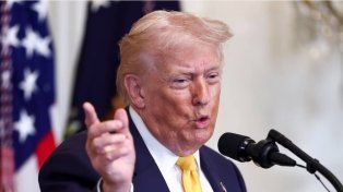 Donald Trump anunció que impondrá un arancel global del 10%.
