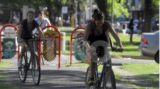 Presenta el proyecto para ampliar las bicisendas en la ciudad