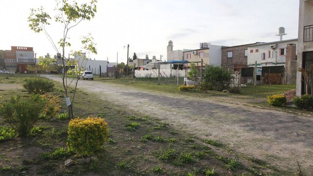 Paraná: María de Lourde Cura ya tiene su calle con árboles en Villa Uranga