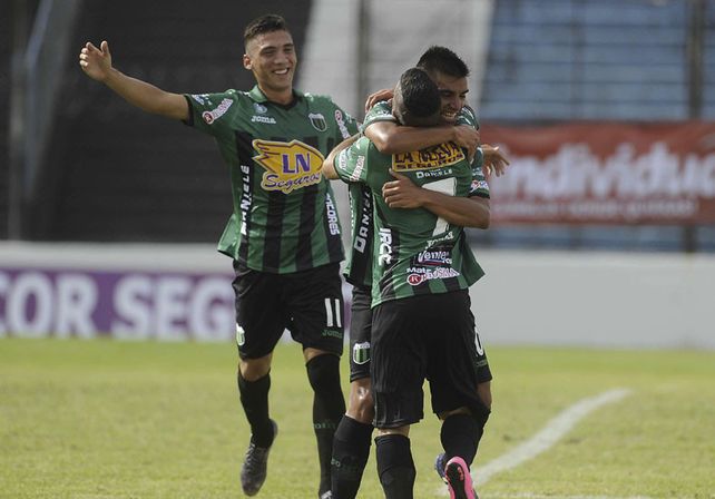 Chicago festejó en el debut
