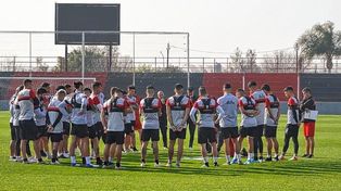 Patronato llega confiado y unido para enfrentar a Boca en Buenos Aires.