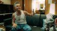 Robbie Williams dio show acústico sorpresa en la puerta de su hotel en Buenos Aires