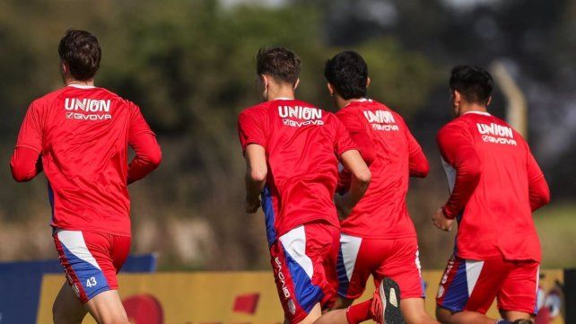 Unión cerró la primera semana de pretemporada con movimientos clave en el plantel