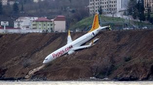 Un avión y 162 pasajeros salvaron de caer al mar