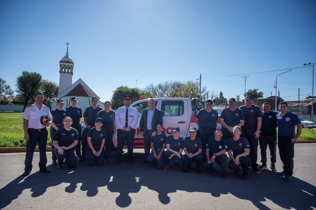 Timbúes celebró el primer año de actividad de Bomberos Voluntarios