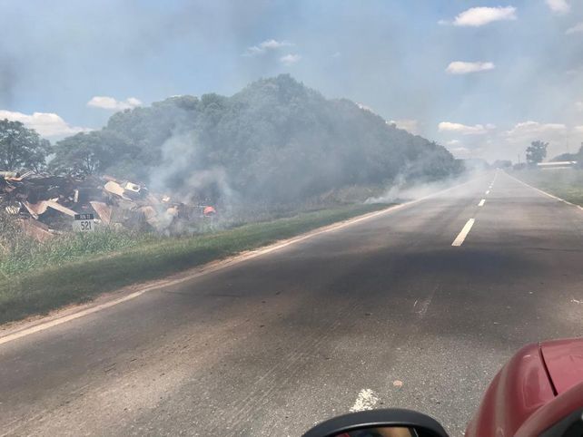 Al mal estado de la ruta 11, se le suma la desidia y el abandono