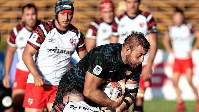 El primera línea rafaelino Mayco Vivas fue titular en la derrota ante la franquicia chilena.