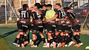 A Patronato le restan seis finales en la Primera Nacional