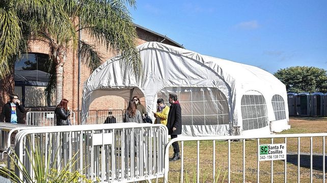 La ministra Mrtorano dijo que al finalizar esta semana se vacunaría al 50% de los santafesinos con dos dosis