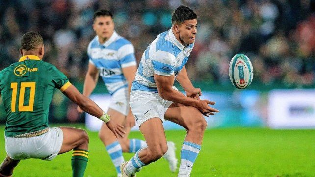 El inside santafesino Santiago Chocobares ya se sumó al plantel de Los Pumas. El inside santafesino Santiago Chocobares ya se sumó al plantel de Los Pumas.