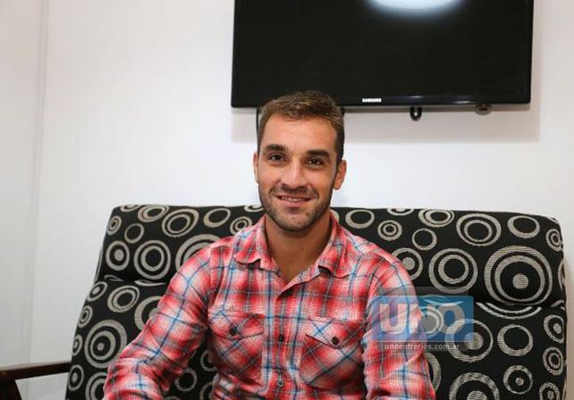 El delantero descansa en la capital entrerriana. El 17 arranca la pretemporada.  (Foto UNO/Diego Arias)