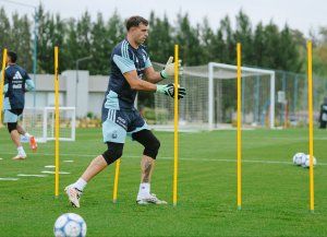 Argentina volvió a entrenarse en Ezeiza con la mira puesta en Bolivia