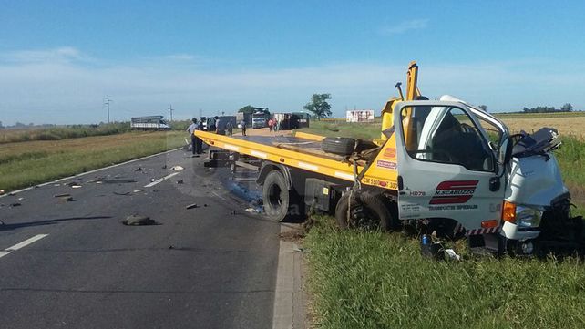 Murió un camionero en un violento choque frontal sobre ruta nacional 11