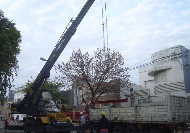 Corte de tránsito en Bulevar Pellegrini entre Francia y Urquiza