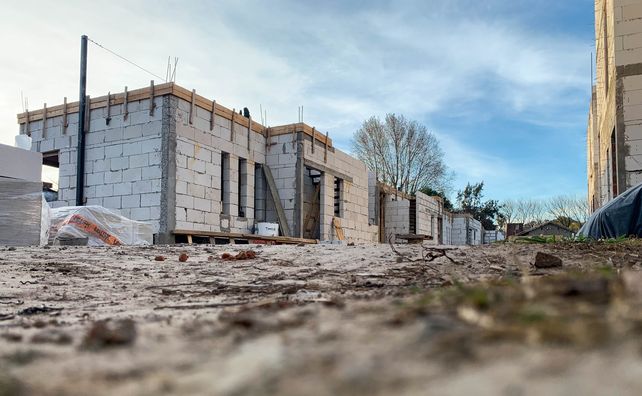 El sueño del techo propio. La provincia dispondrá de empréstitos a tasas que buscarán incluir sectores sociales que van por el sueño de la casa o la escrituración de la vivienda.