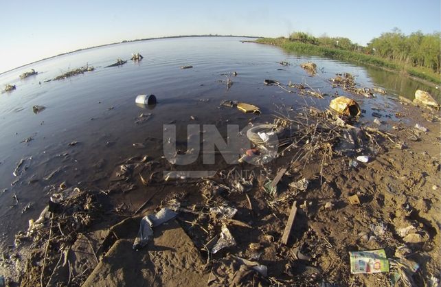 En solo tres horas, se removieron más de 500 kg de basura en la laguna Setúbal
