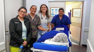 El equipo de profesionales que realizó la cirugía inédita en Paraná.