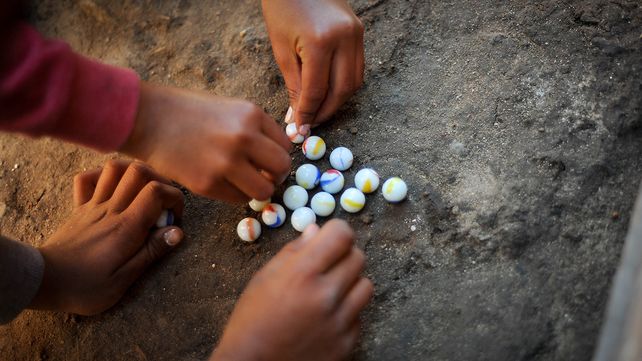 Postales sobre los niños y el encierro: el juego como resistencia